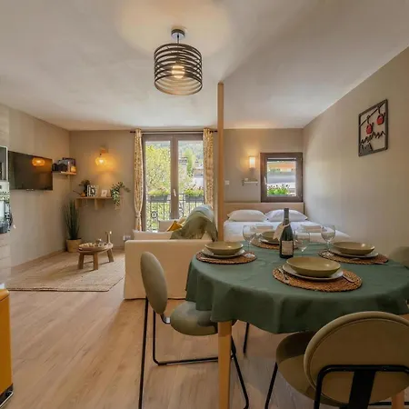 Aiguille Du Midi - Happy Chamonix Mont Blanc