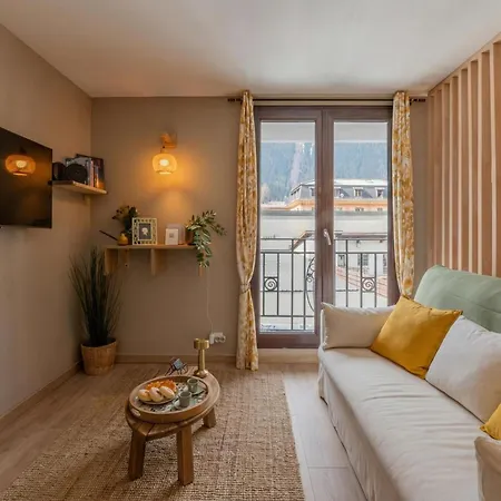 Aiguille Du Midi - Happy Chamonix Mont Blanc