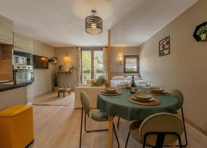 Aiguille Du Midi - Happy Chamonix Mont Blanc