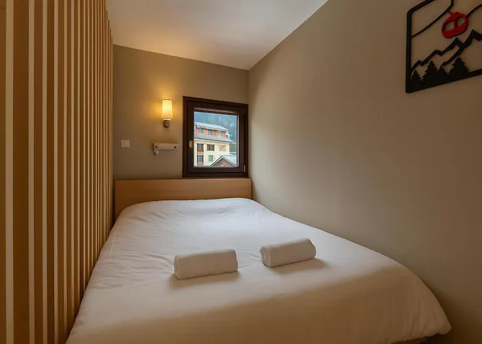 Aiguille Du Midi - Happy